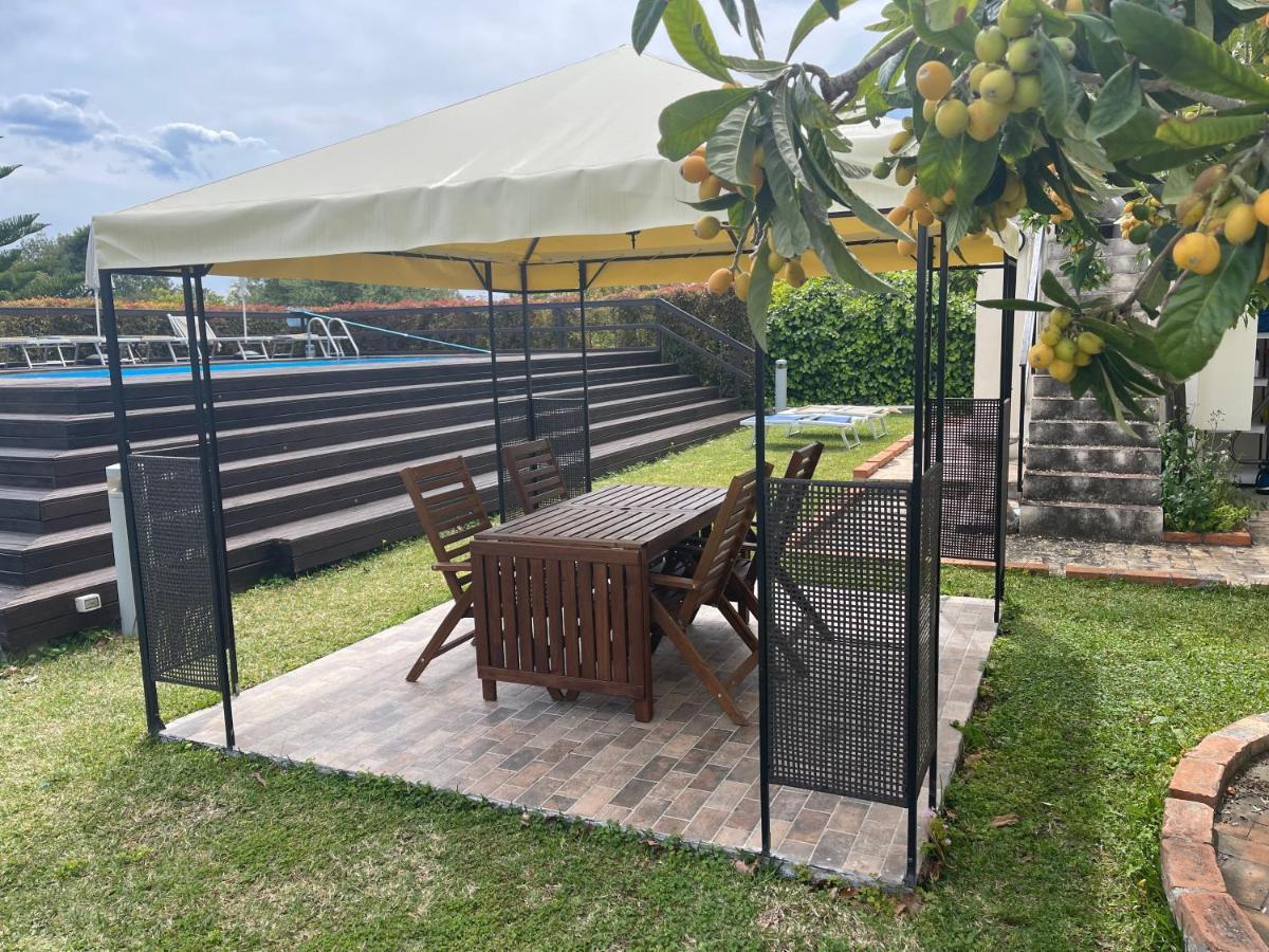 John Sea Suites Giardini Naxos Ngoại thất bức ảnh